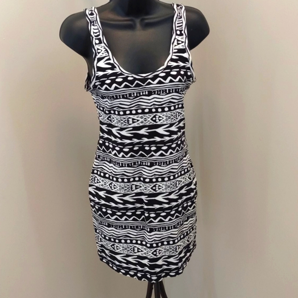Pink black/white tank mini dress w low back